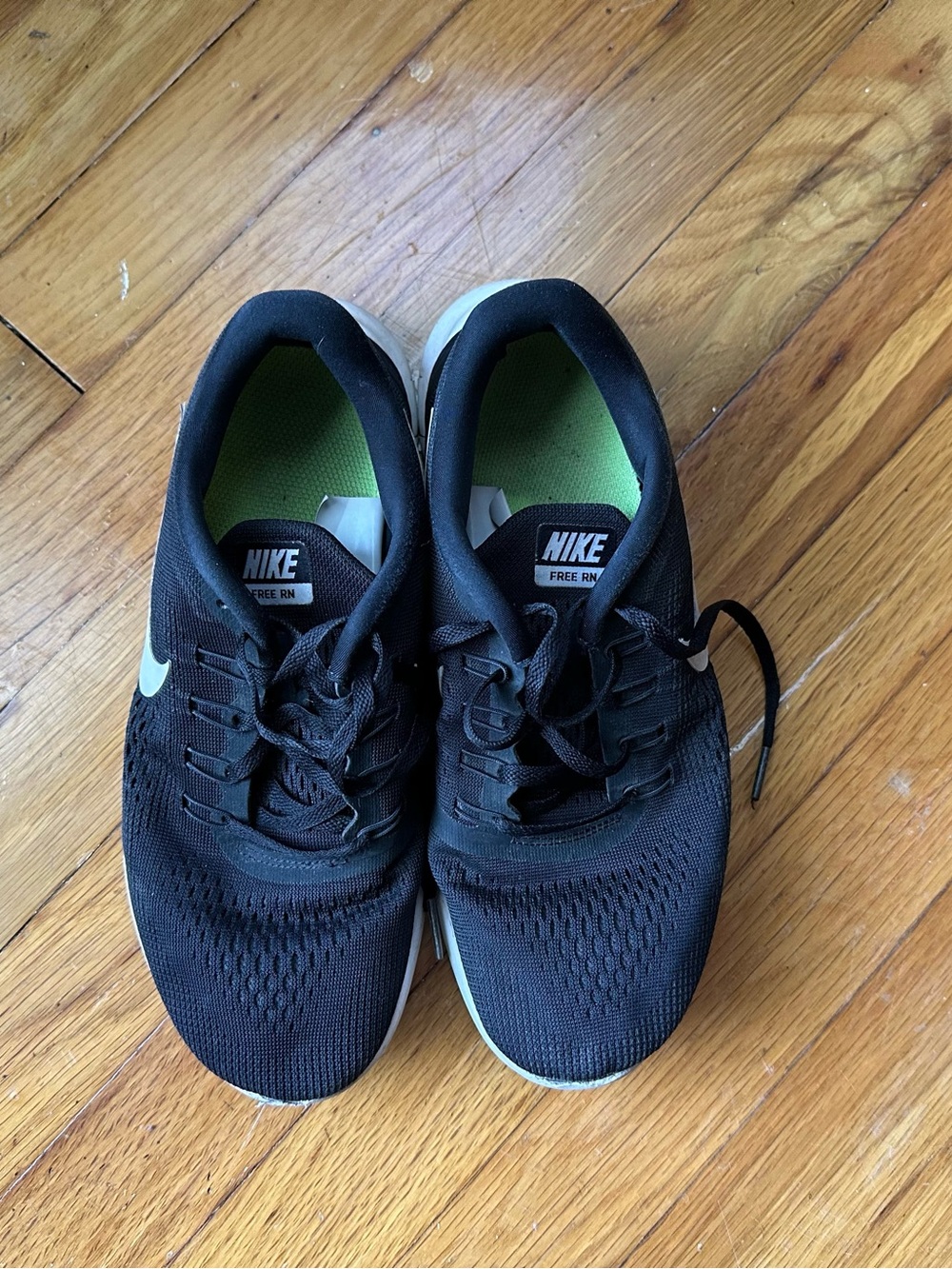 Nike Black Running Shoes with Neon Green Insoles size 8